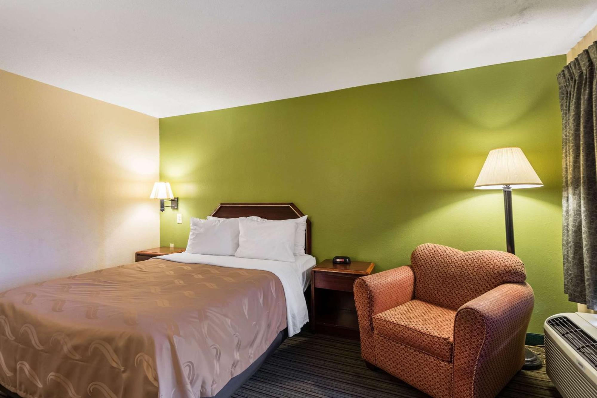 Quality Inn Alexandria Εξωτερικό φωτογραφία