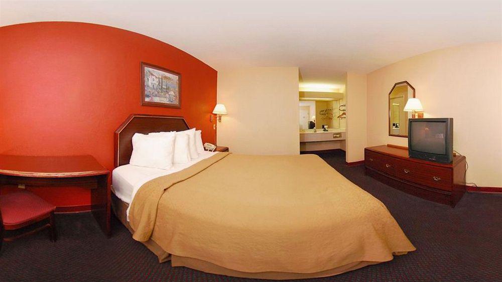 Quality Inn Alexandria Εξωτερικό φωτογραφία